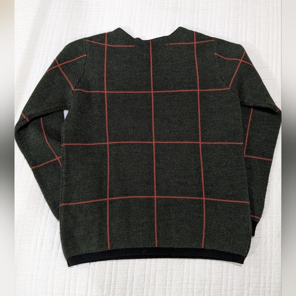 MADAME Medium Sweater - Picture 5 of 5